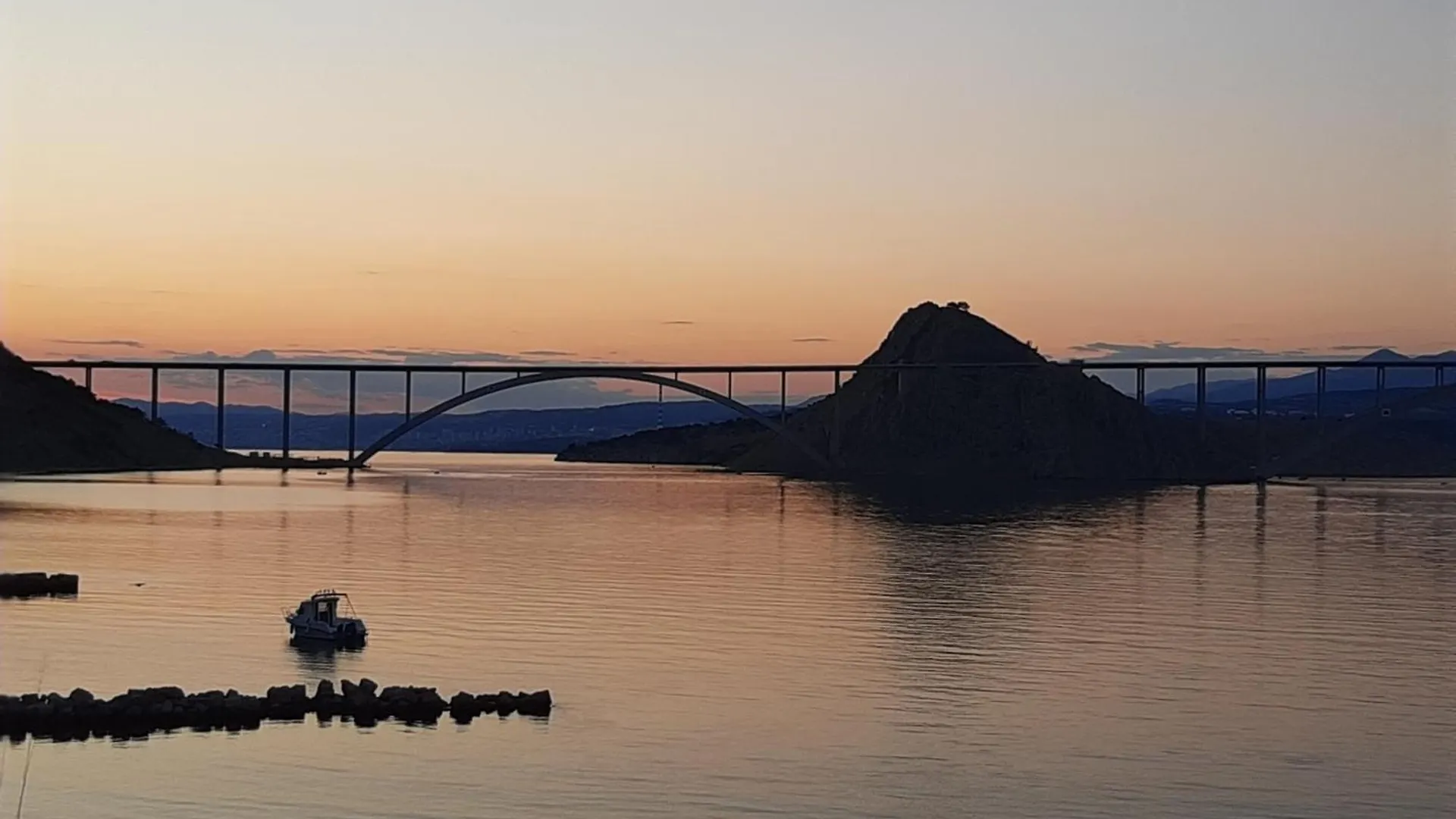 Family And Pet Friendly Apartment Zrinski Croatia Smrika