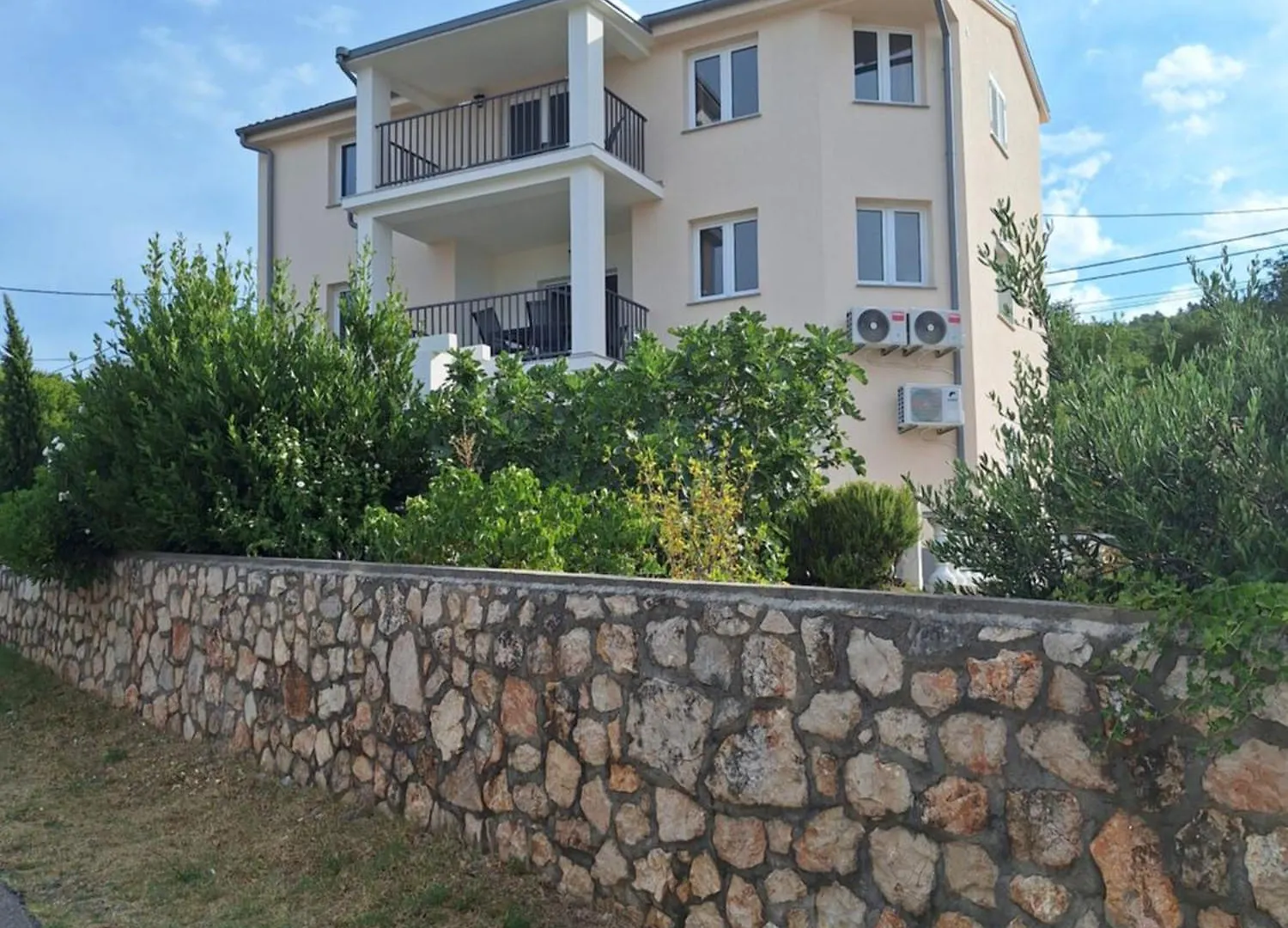 Family And Pet Friendly Apartment Zrinski Croatia Smrika Croatia