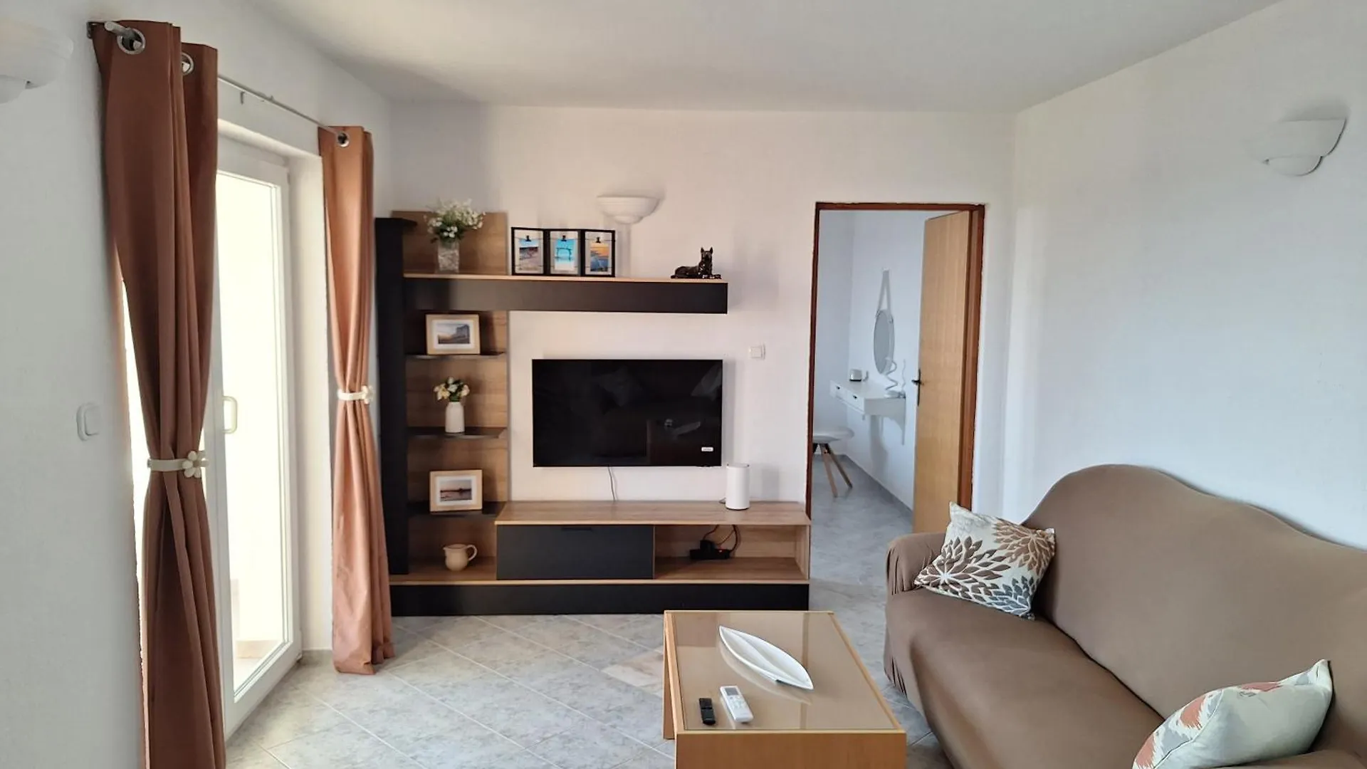 Family And Pet Friendly Apartment Zrinski Croatia Smrika